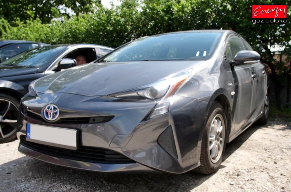 Toyota Prius 1.8 122KM 2016R LPG