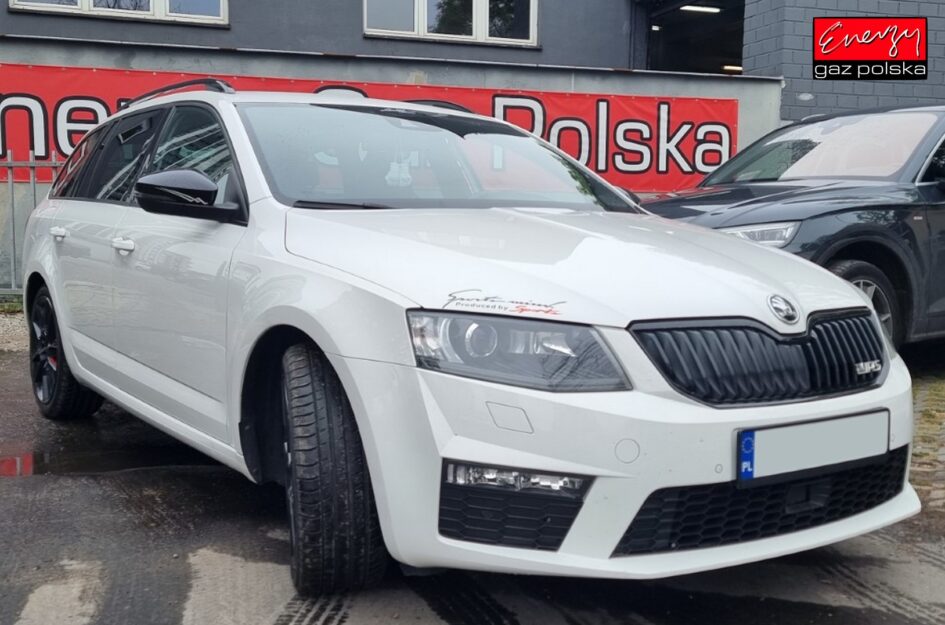 SKODA OCTAVIA RS 2.0 220 KM 2014 LPG