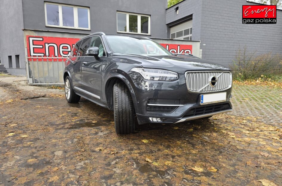 1Volvo xc90 2.0 320 KM 2018r LPG